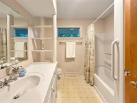 224 Freer Court, Ashland, OH 44805