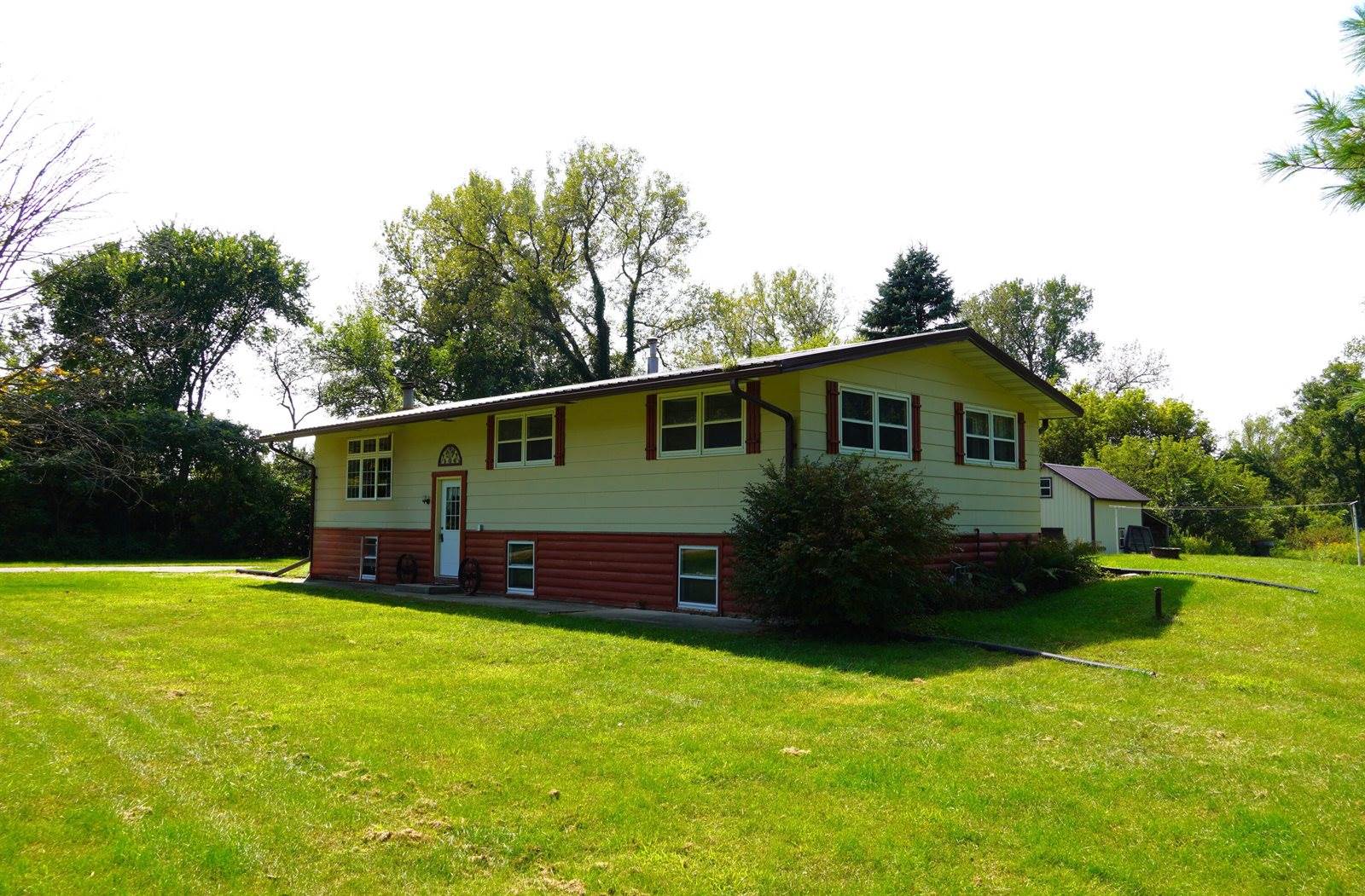 242 2nd St, Bell Center, WI 54631