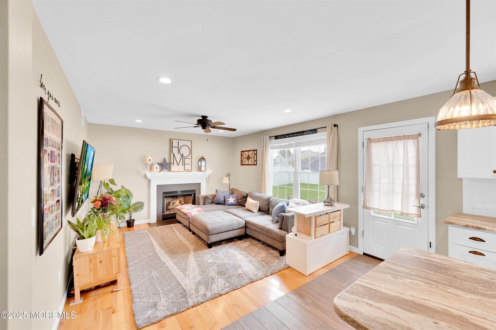 16 East Shenendoah Road, Howell, NJ 07731