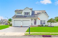 16 East Shenendoah Road, Howell, NJ 07731