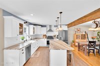 16 East Shenendoah Road, Howell, NJ 07731