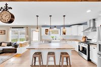 16 East Shenendoah Road, Howell, NJ 07731