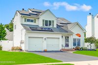 16 East Shenendoah Road, Howell, NJ 07731