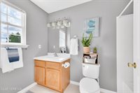 16 East Shenendoah Road, Howell, NJ 07731