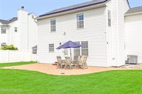 16 East Shenendoah Road, Howell, NJ 07731