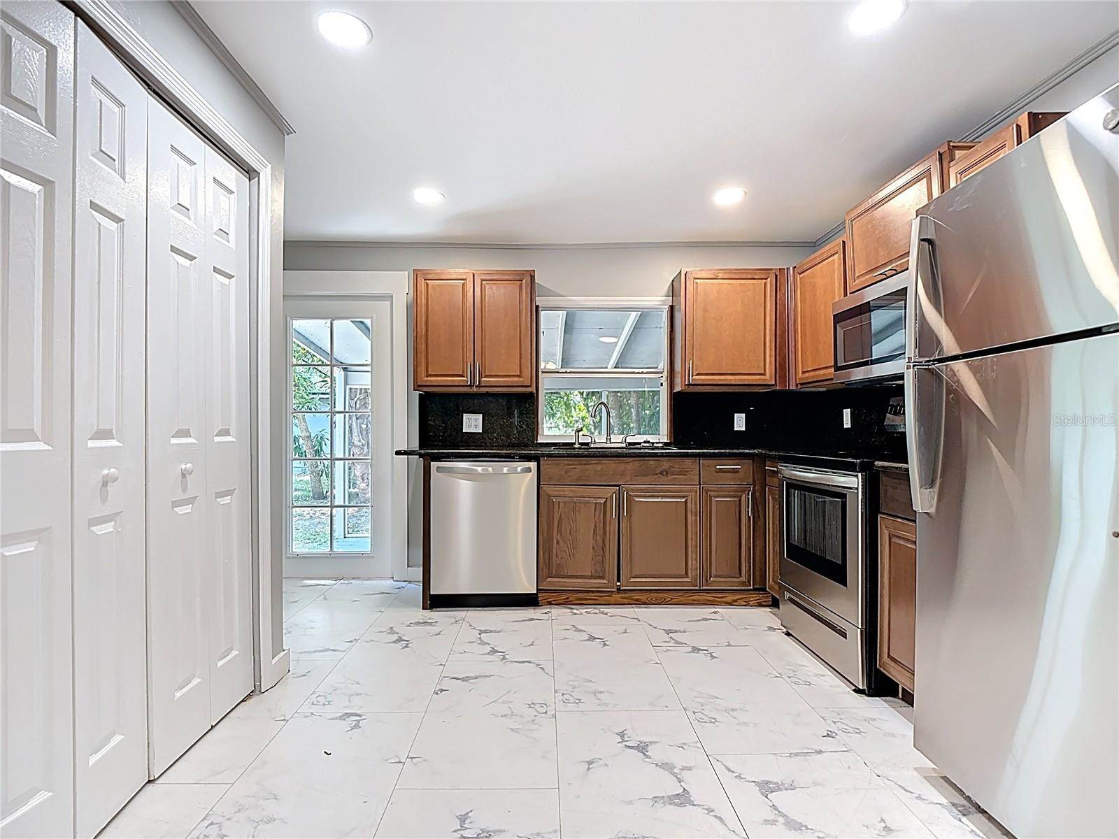 262 Palmacea Road, Fort Myers, FL 33905