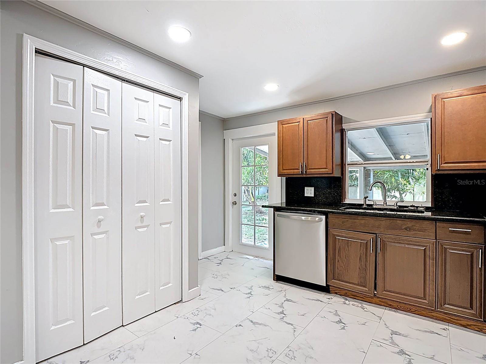 262 Palmacea Road, Fort Myers, FL 33905