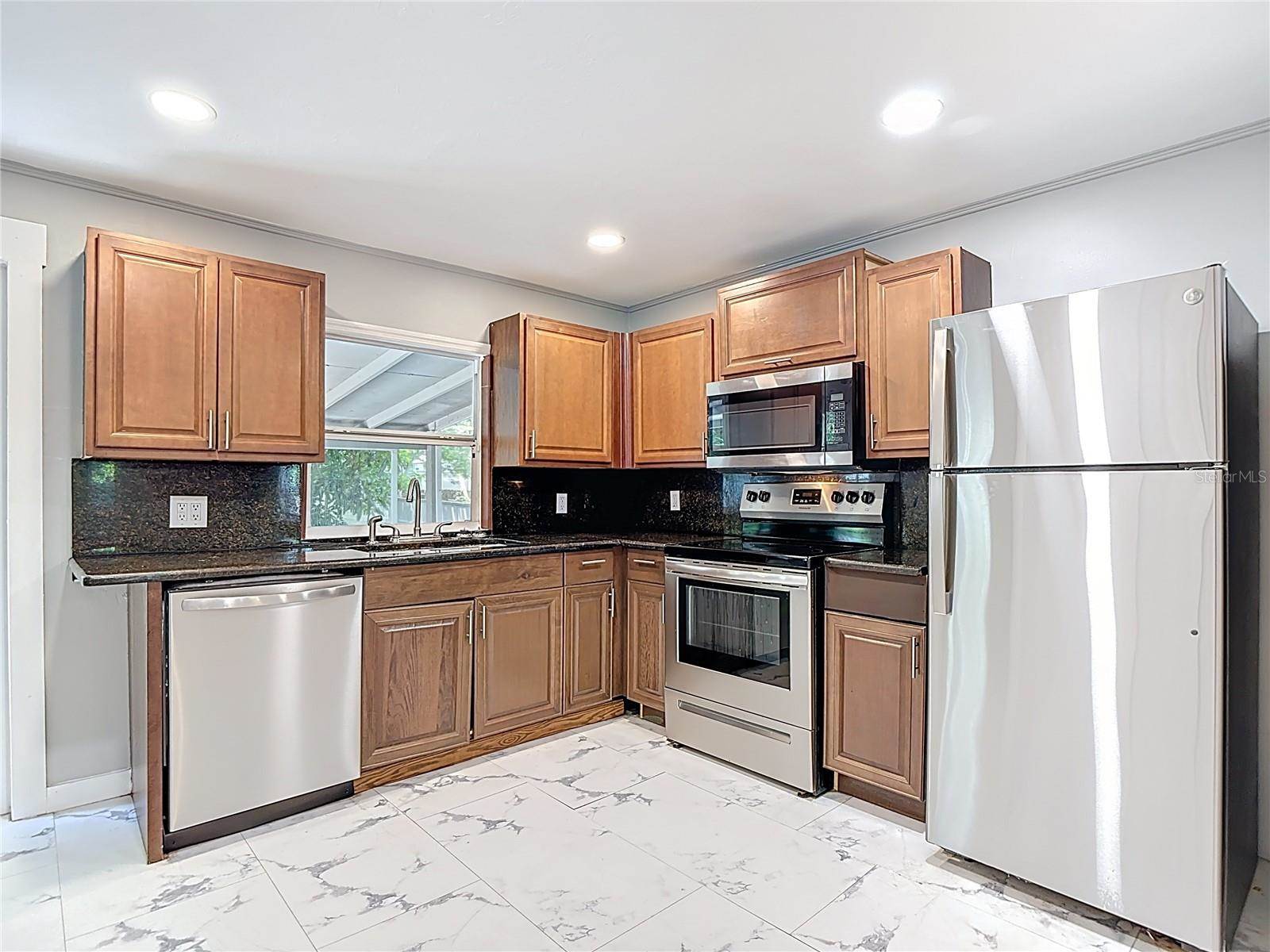 262 Palmacea Road, Fort Myers, FL 33905