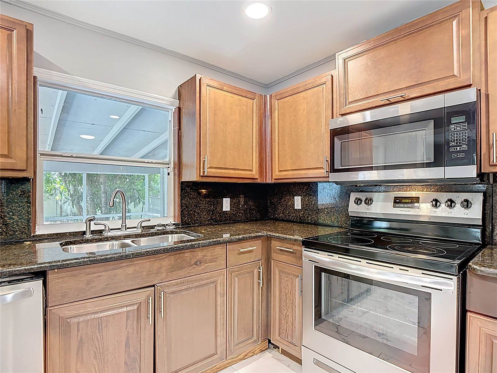 262 Palmacea Road, Fort Myers, FL 33905