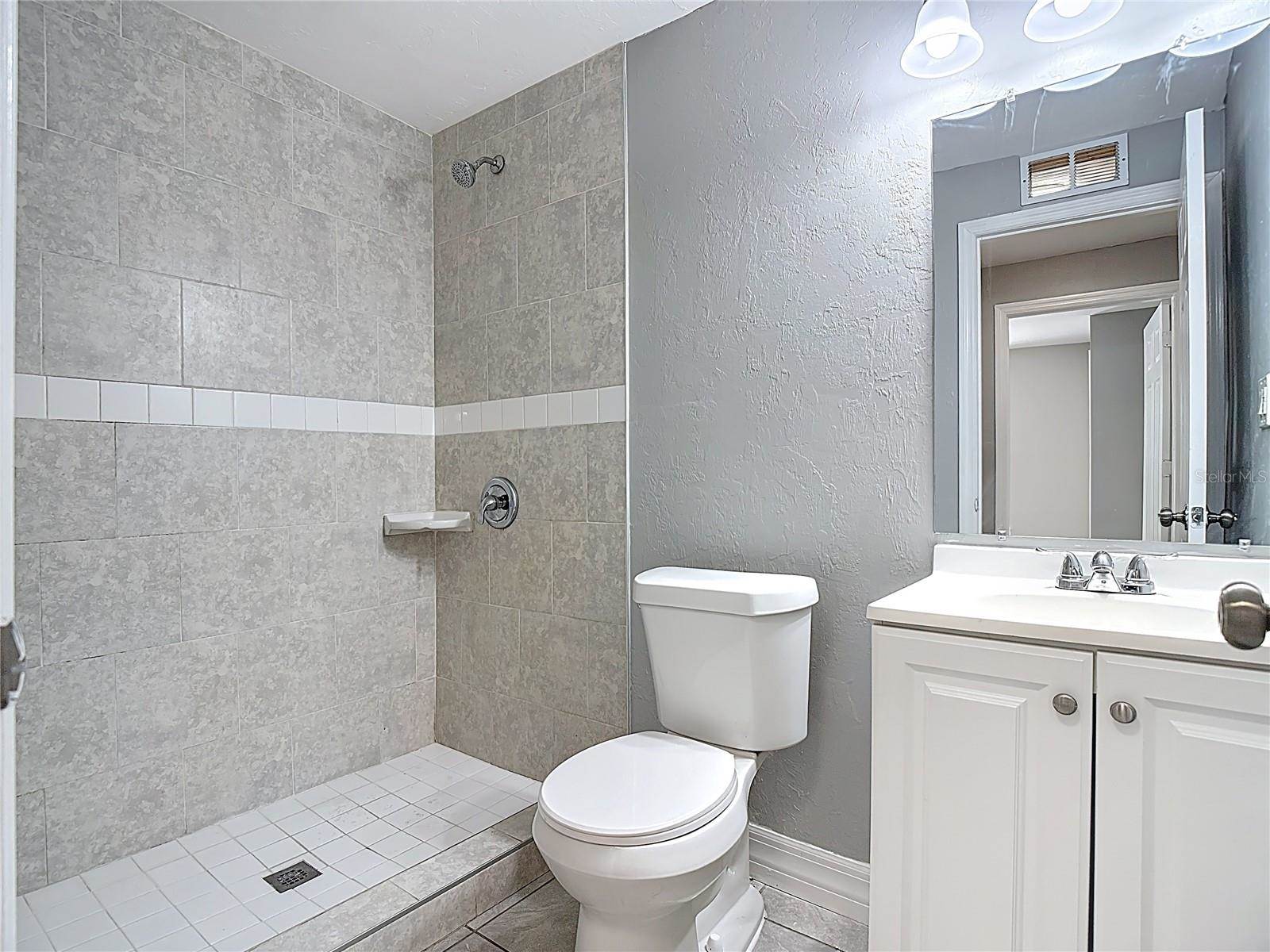 262 Palmacea Road, Fort Myers, FL 33905