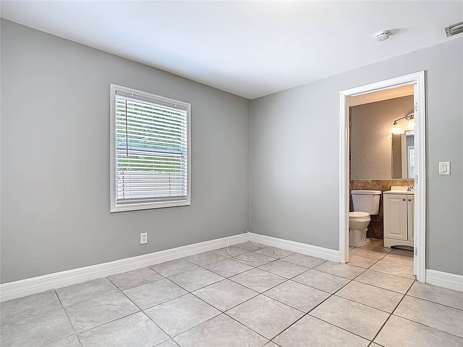 262 Palmacea Road, Fort Myers, FL 33905