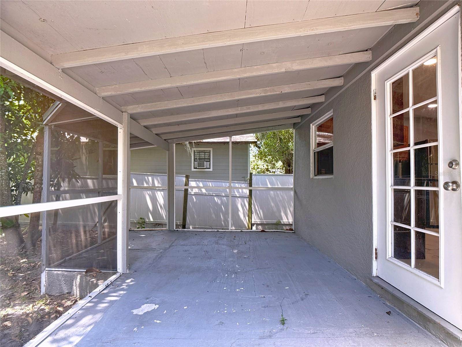 262 Palmacea Road, Fort Myers, FL 33905