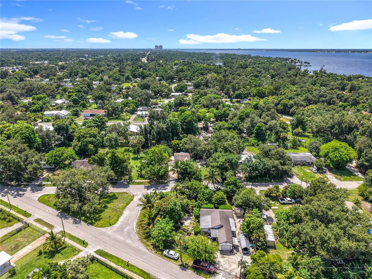 262 Palmacea Road, Fort Myers, FL 33905