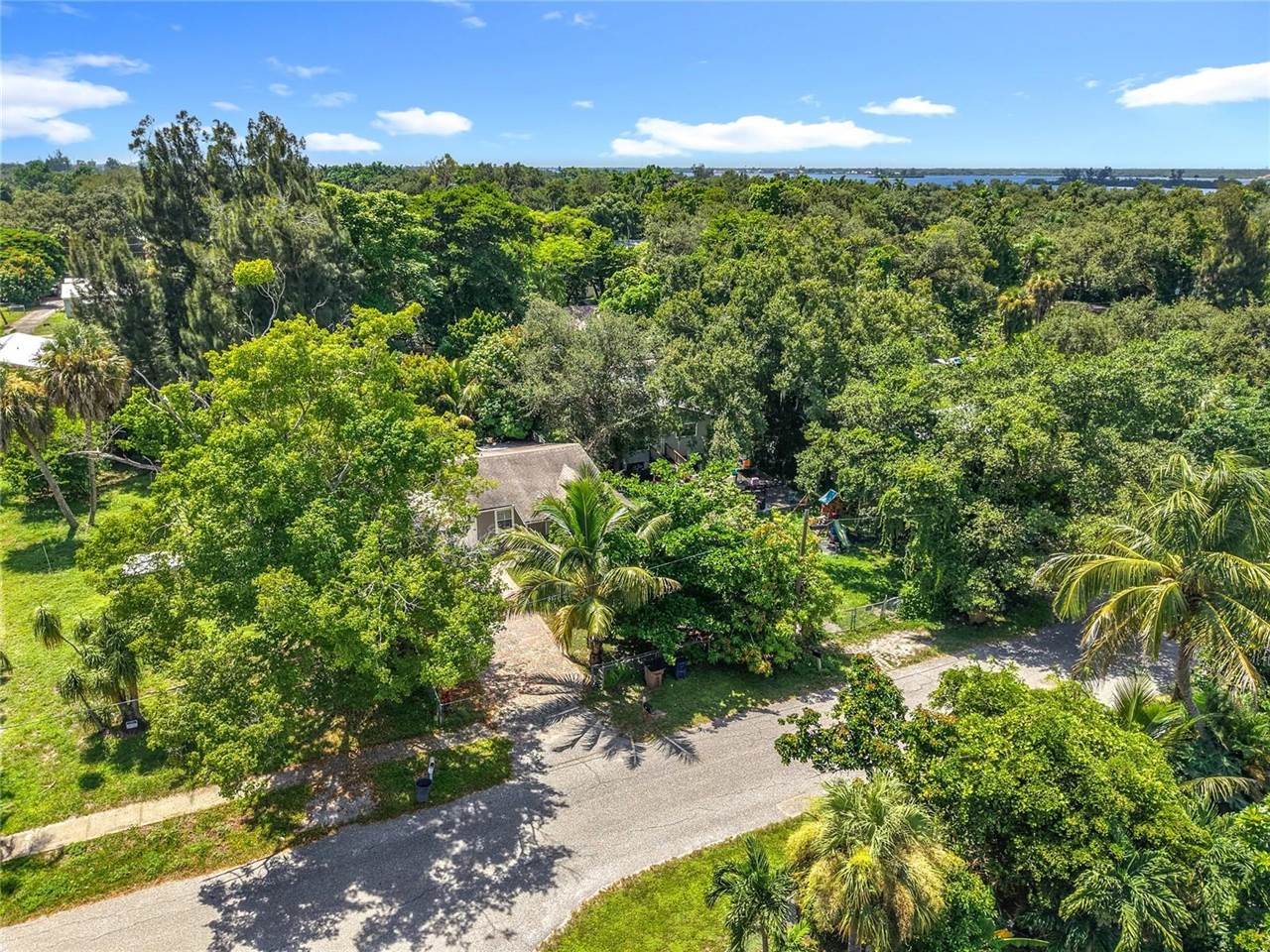 262 Palmacea Road, Fort Myers, FL 33905