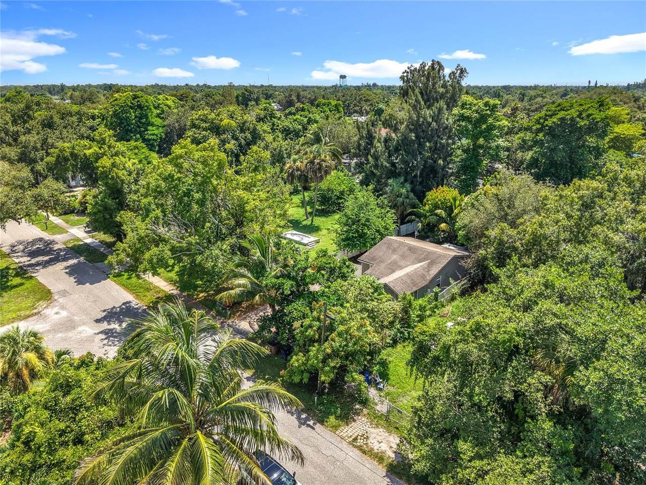 262 Palmacea Road, Fort Myers, FL 33905