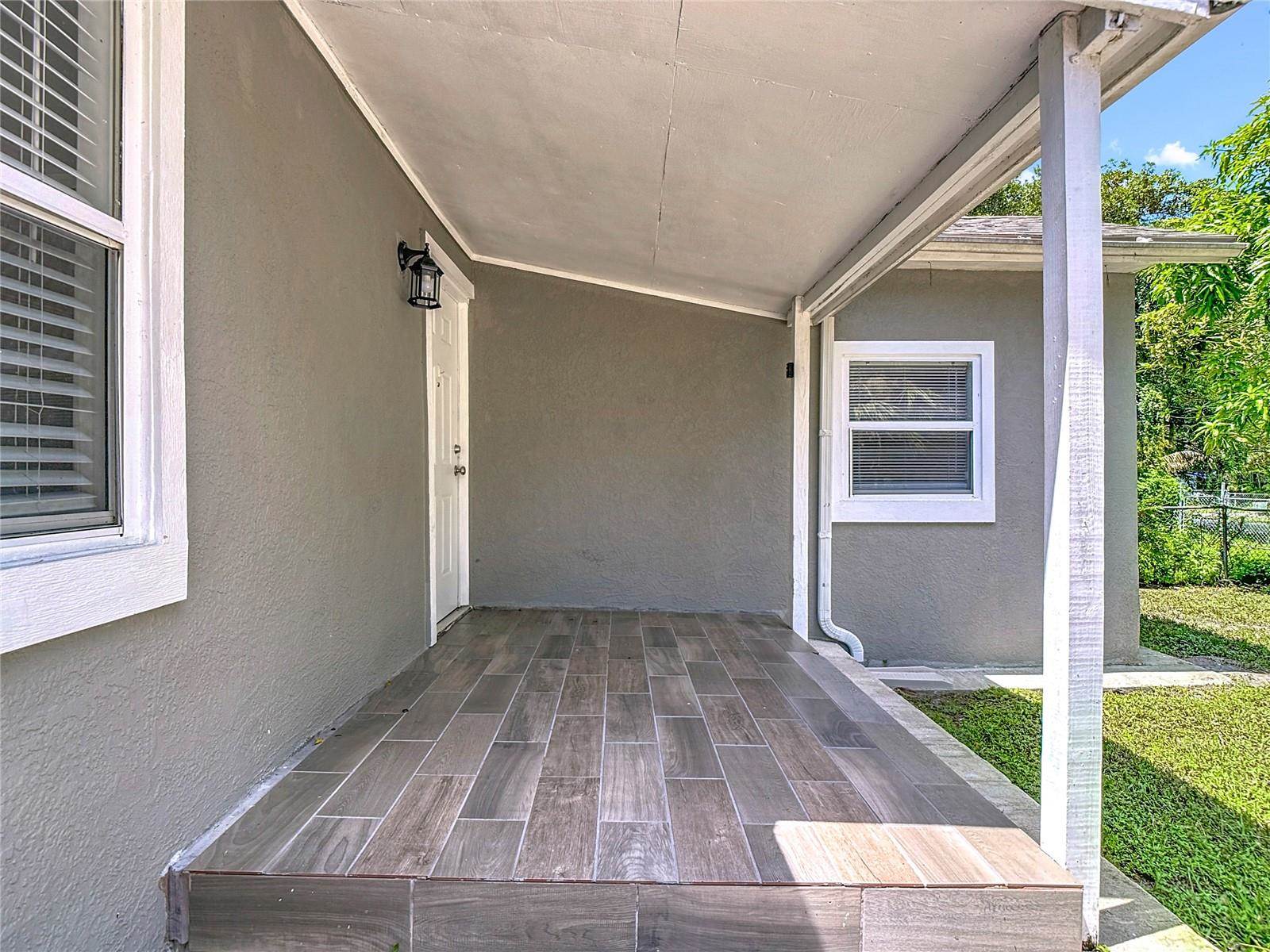 262 Palmacea Road, Fort Myers, FL 33905