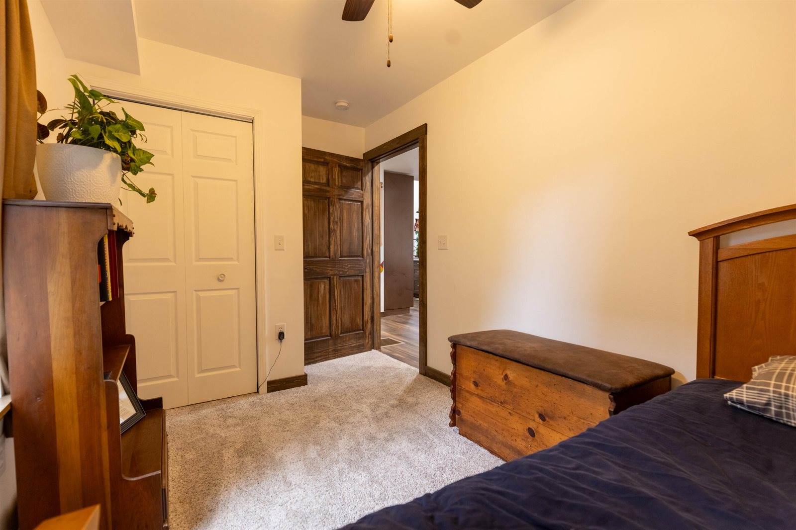2302 Wood St, La Crosse, WI 54603