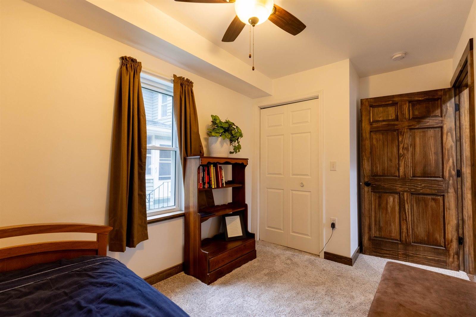 2302 Wood St, La Crosse, WI 54603