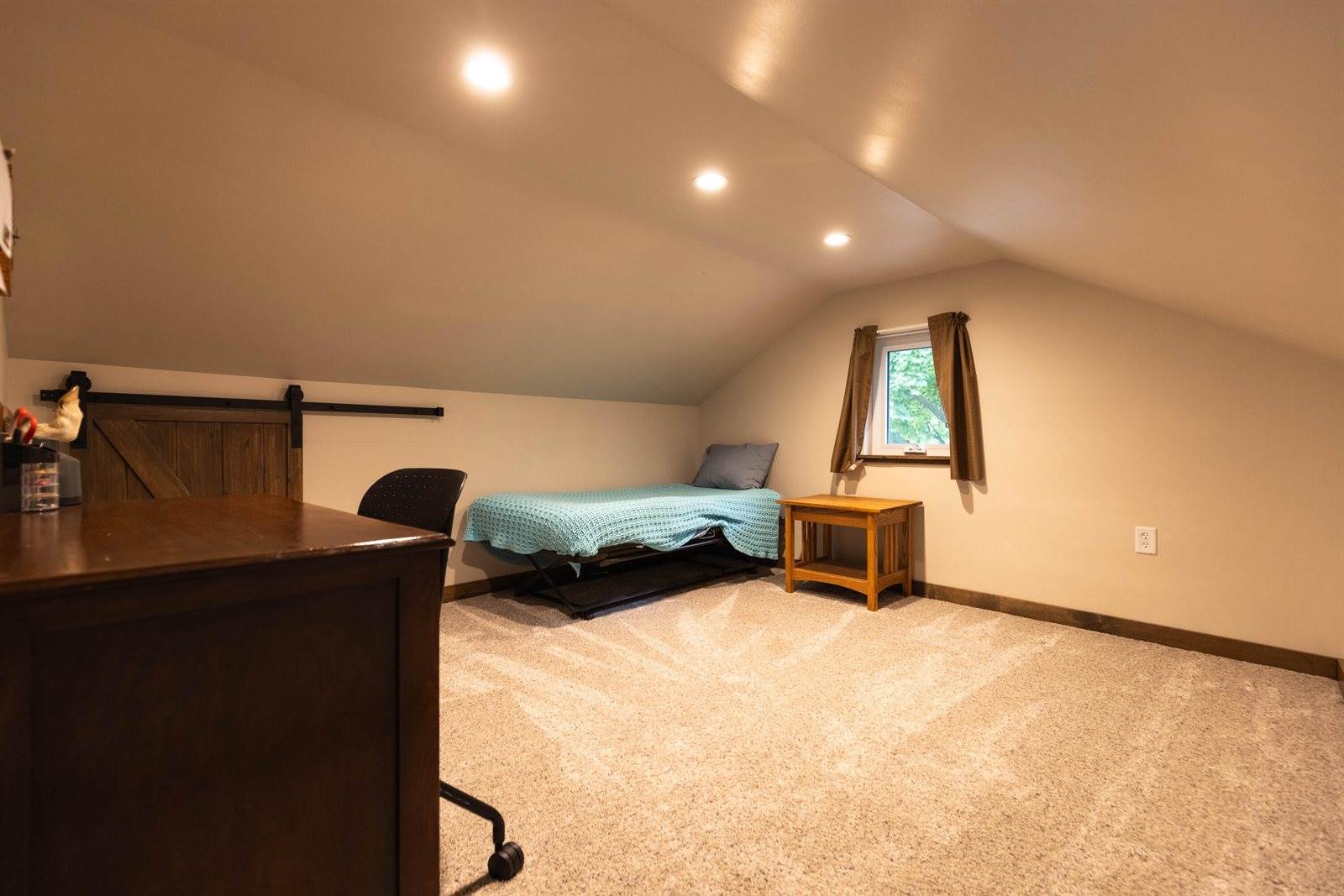 2302 Wood St, La Crosse, WI 54603