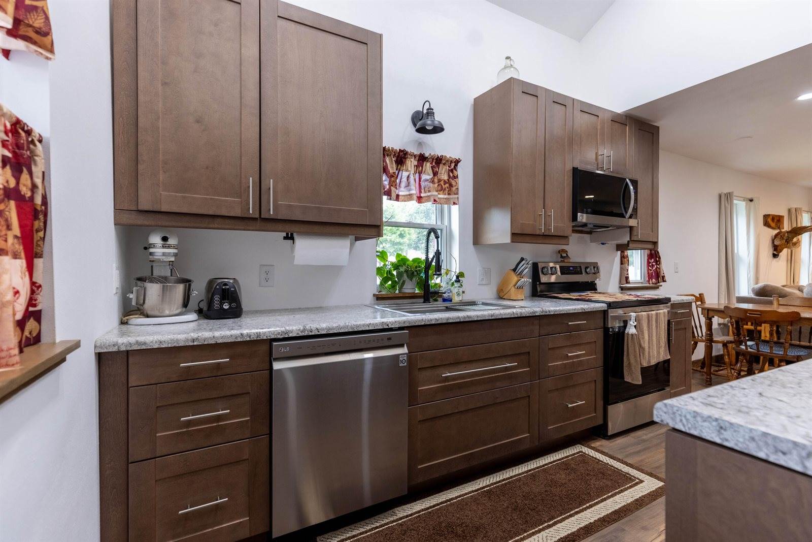 2302 Wood St, La Crosse, WI 54603