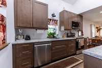 2302 Wood St, La Crosse, WI 54603