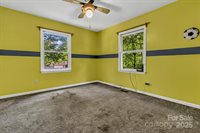 560 Hunters Ridge Drive, Mills River, NC 28759