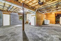 560 Hunters Ridge Drive, Mills River, NC 28759