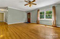 560 Hunters Ridge Drive, Mills River, NC 28759
