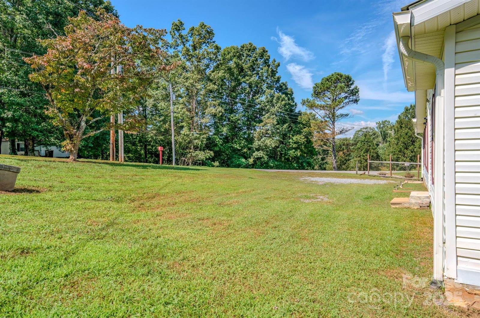 1523 Stacy Hill Road, Marion, NC 28752