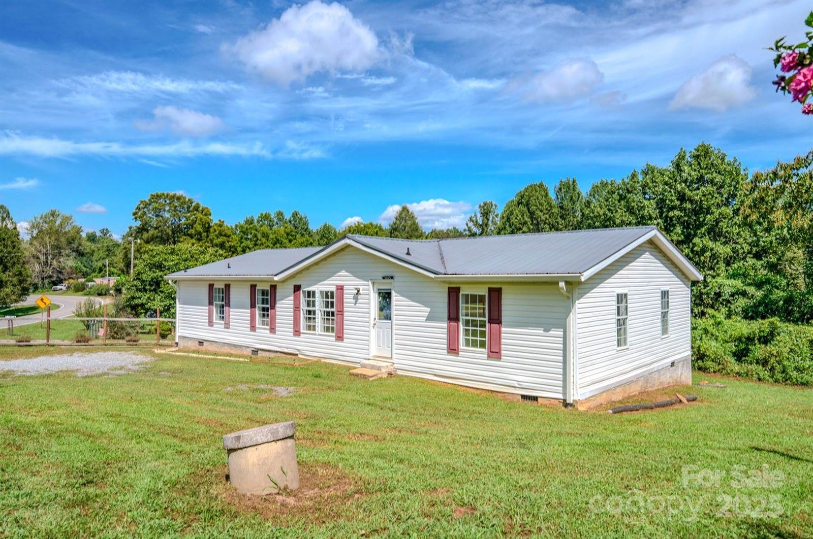 1523 Stacy Hill Road, Marion, NC 28752