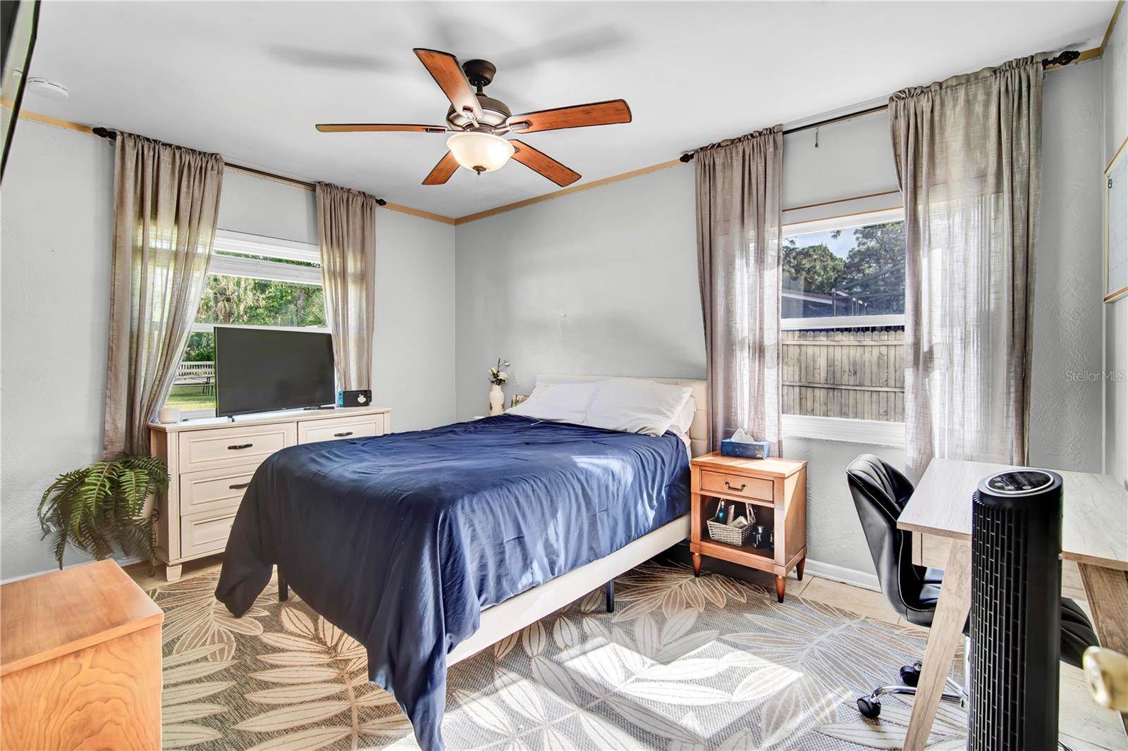 427 West Lakeview Avenue, Lake Mary, FL 32746