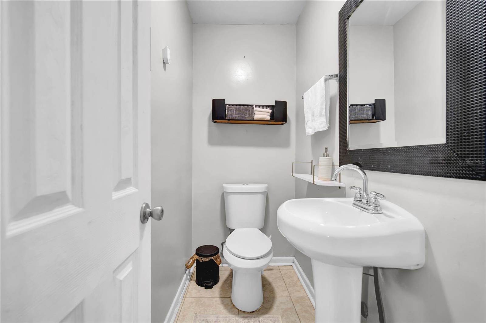 427 West Lakeview Avenue, Lake Mary, FL 32746