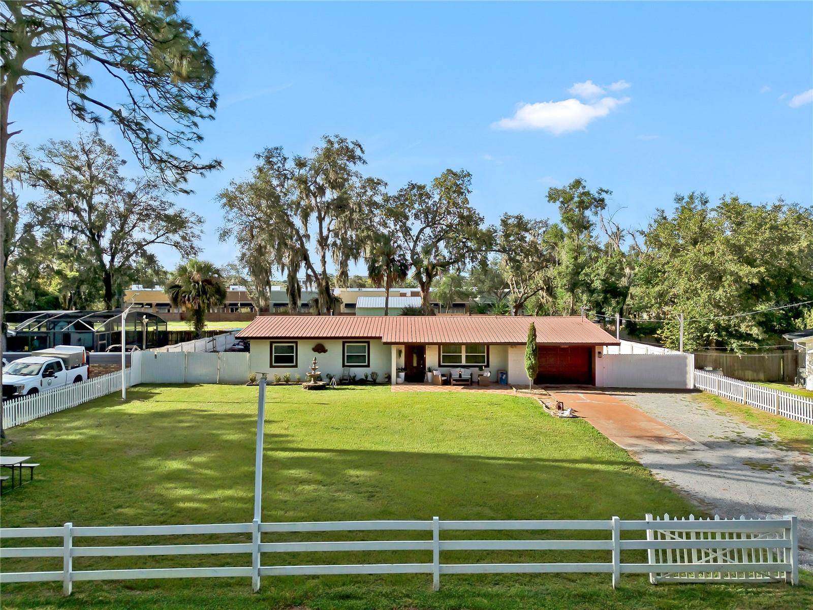 427 West Lakeview Avenue, Lake Mary, FL 32746