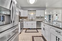 427 West Lakeview Avenue, Lake Mary, FL 32746