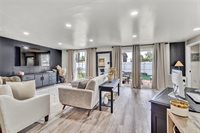 427 West Lakeview Avenue, Lake Mary, FL 32746