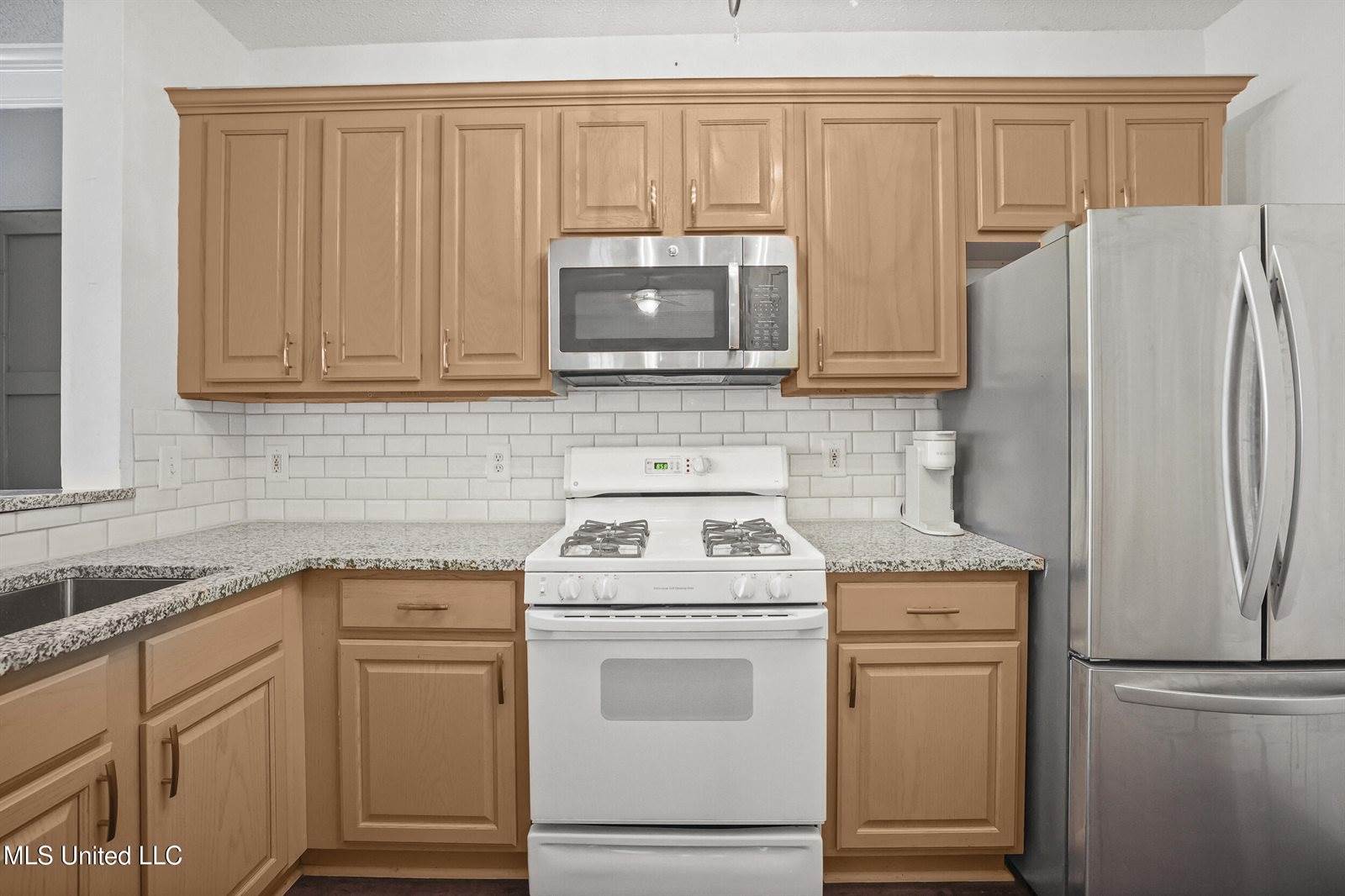 2252 Beach Drive, Gulfport, MS 39507