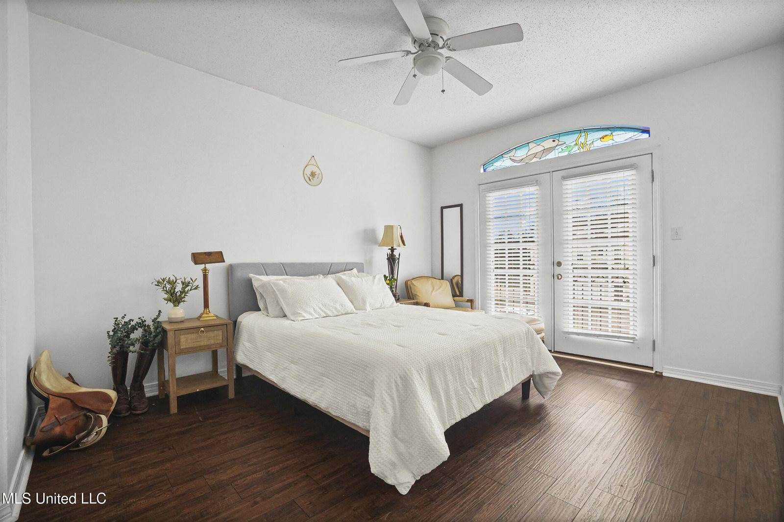 2252 Beach Drive, Gulfport, MS 39507