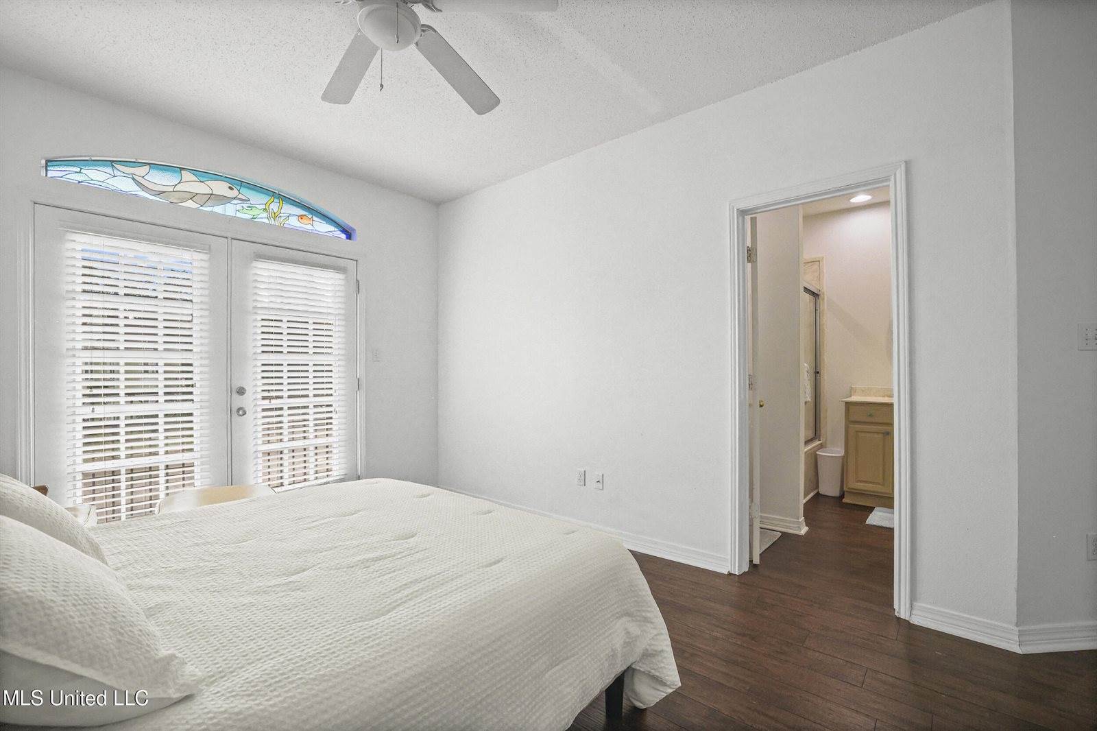 2252 Beach Drive, Gulfport, MS 39507