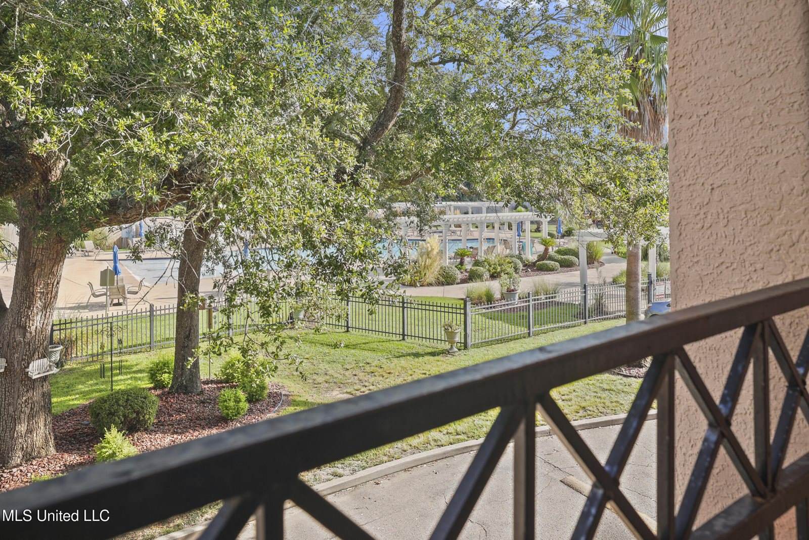 2252 Beach Drive, Gulfport, MS 39507