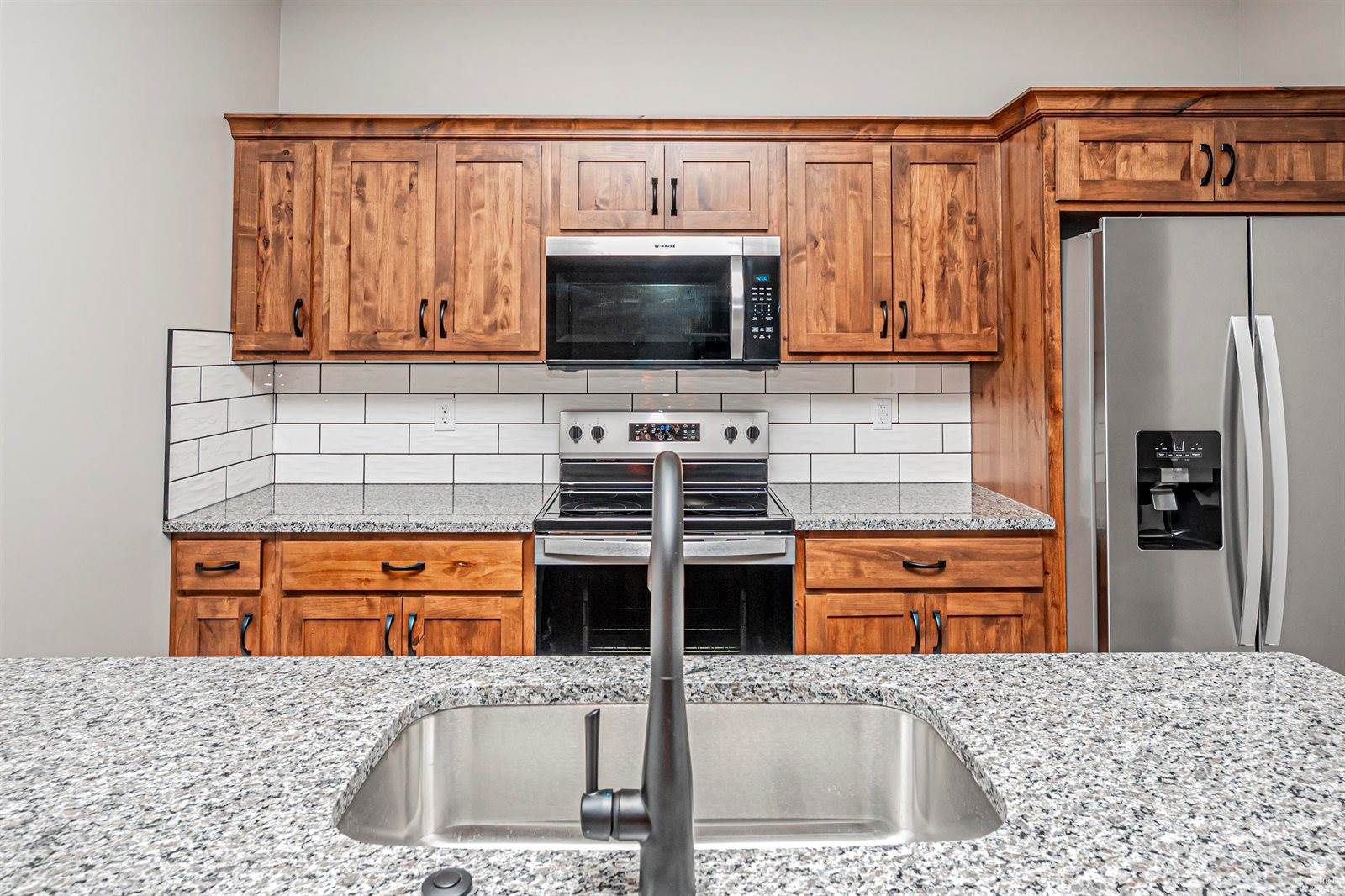 1800-1802 Broadfoot Drive, Abilene, KS 67410