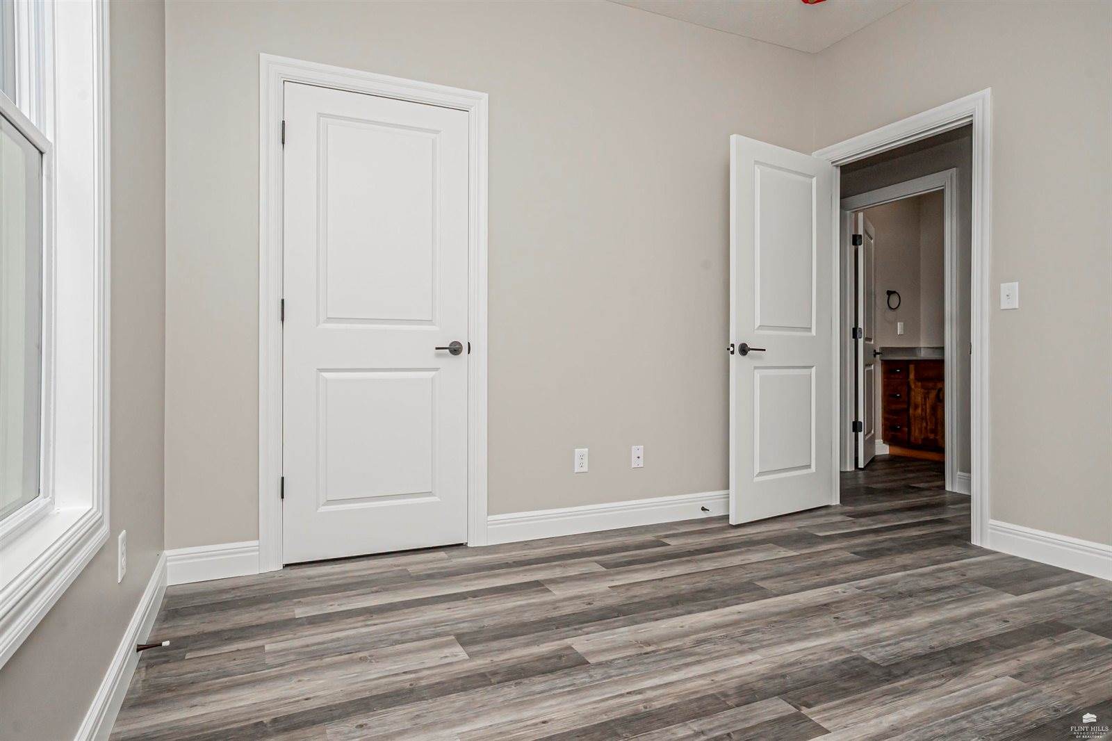 1800-1802 Broadfoot Drive, Abilene, KS 67410