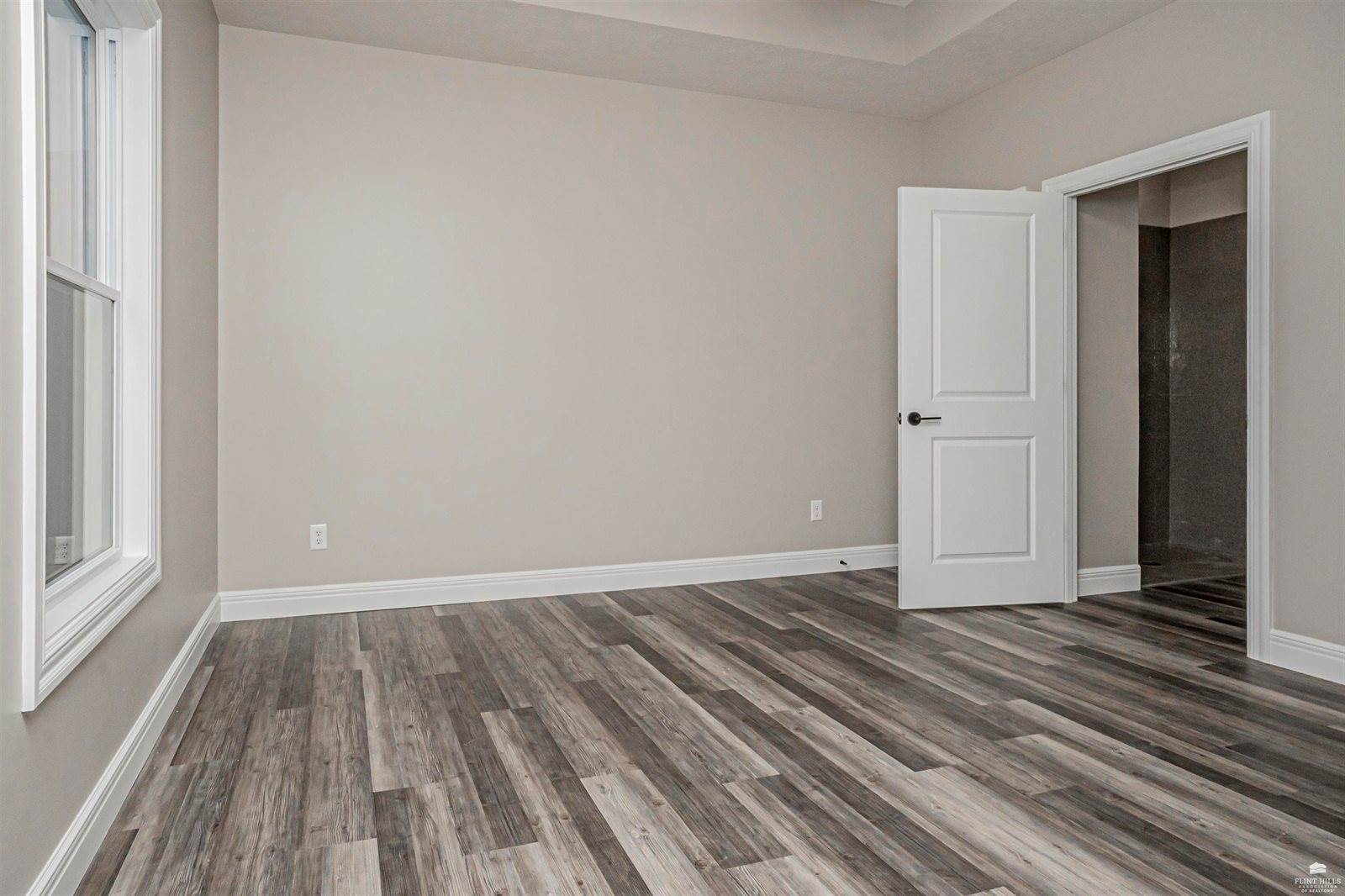 1800-1802 Broadfoot Drive, Abilene, KS 67410