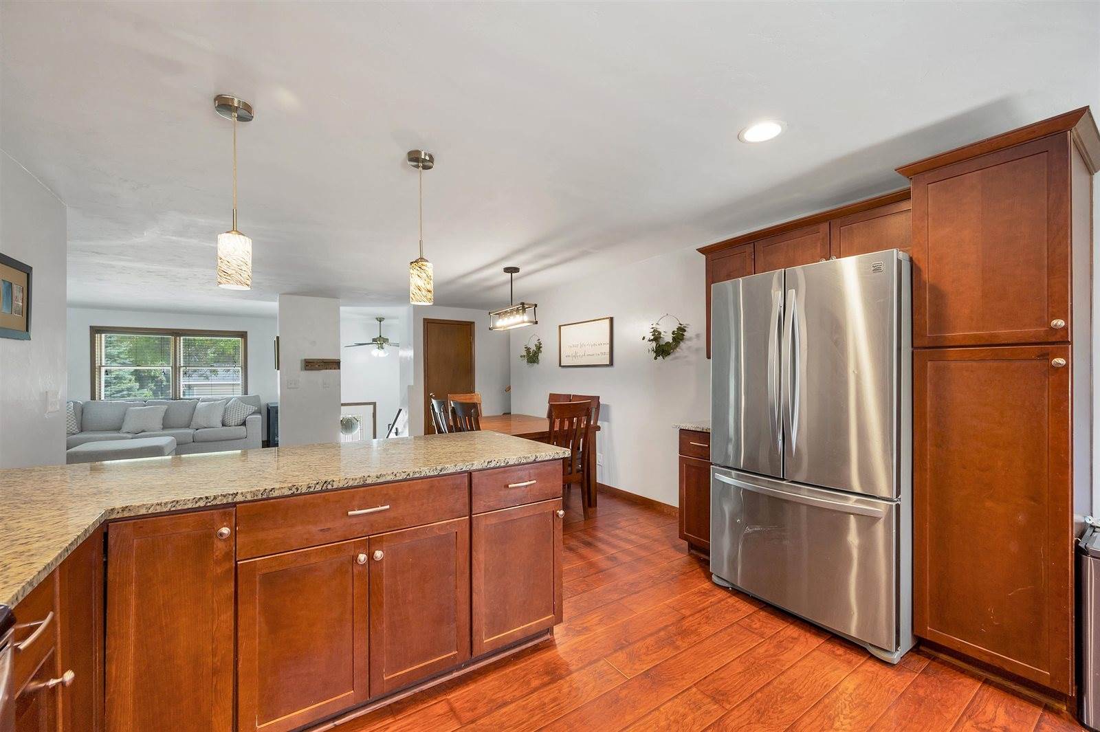 905 Adams Street, Little Chute, WI 54140