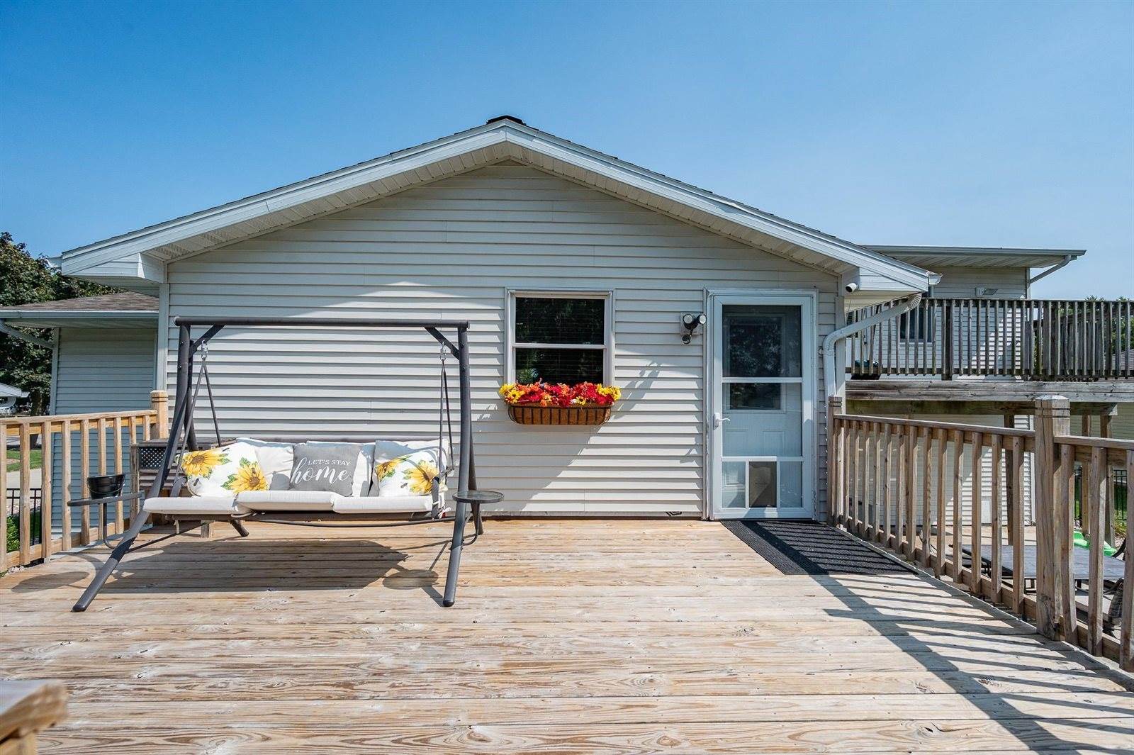 905 Adams Street, Little Chute, WI 54140