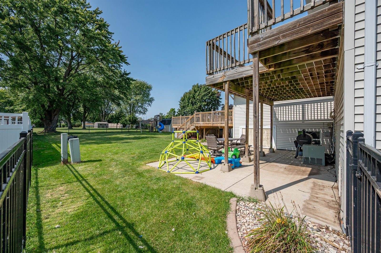 905 Adams Street, Little Chute, WI 54140