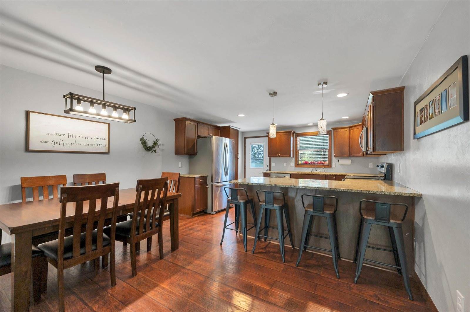 905 Adams Street, Little Chute, WI 54140