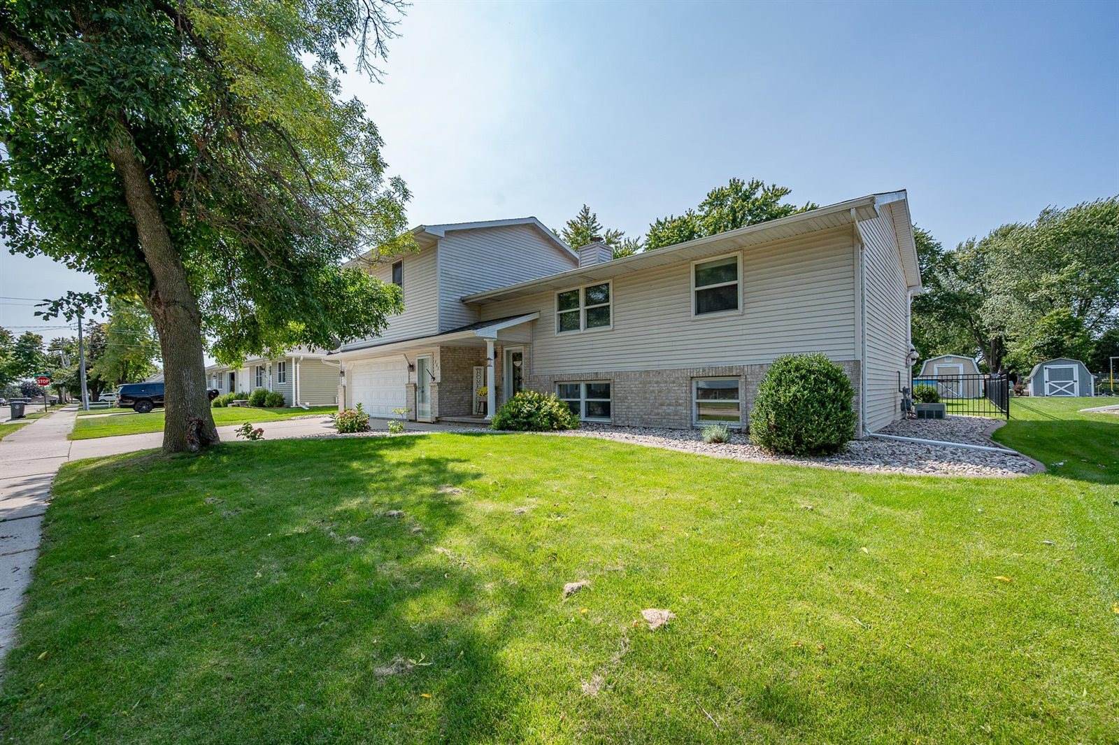 905 Adams Street, Little Chute, WI 54140