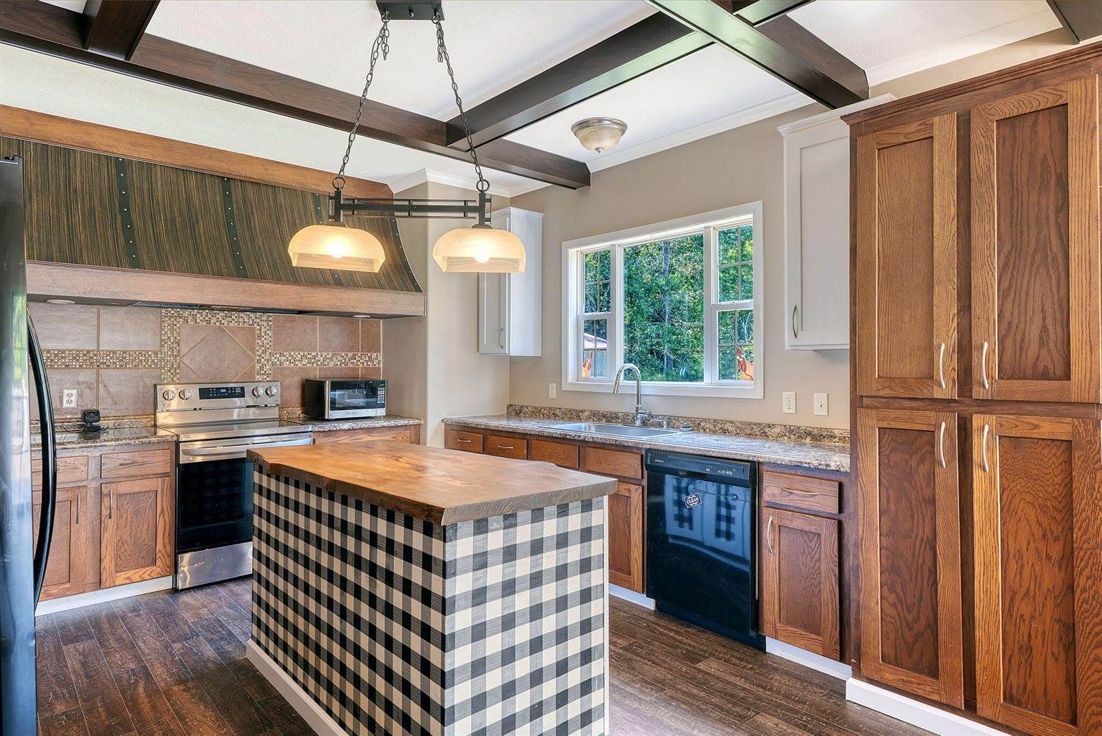 114 Georgiana Drive, Cross, SC 29436