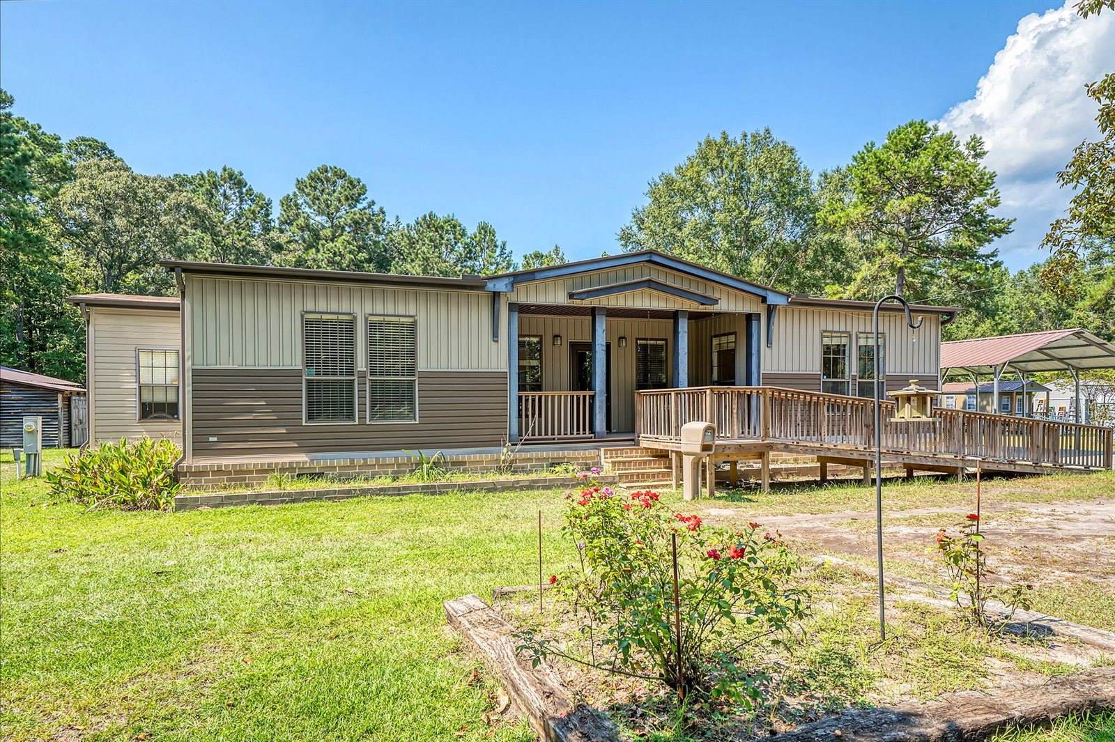 114 Georgiana Drive, Cross, SC 29436