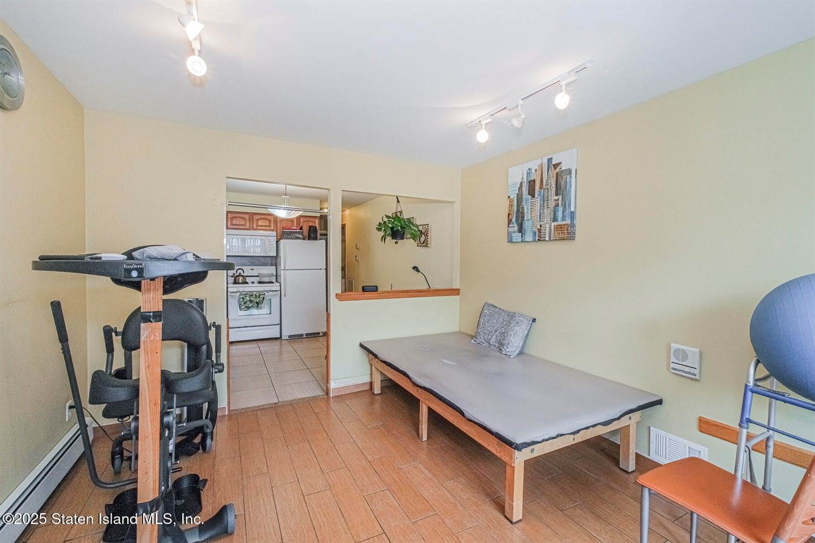 197 Slater Boulevard, Staten Island, NY 10305